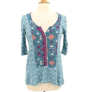 AKEMI KIN Split Neck Top Small Ikat Floral Mixed Media Ruched Sleeve Boho